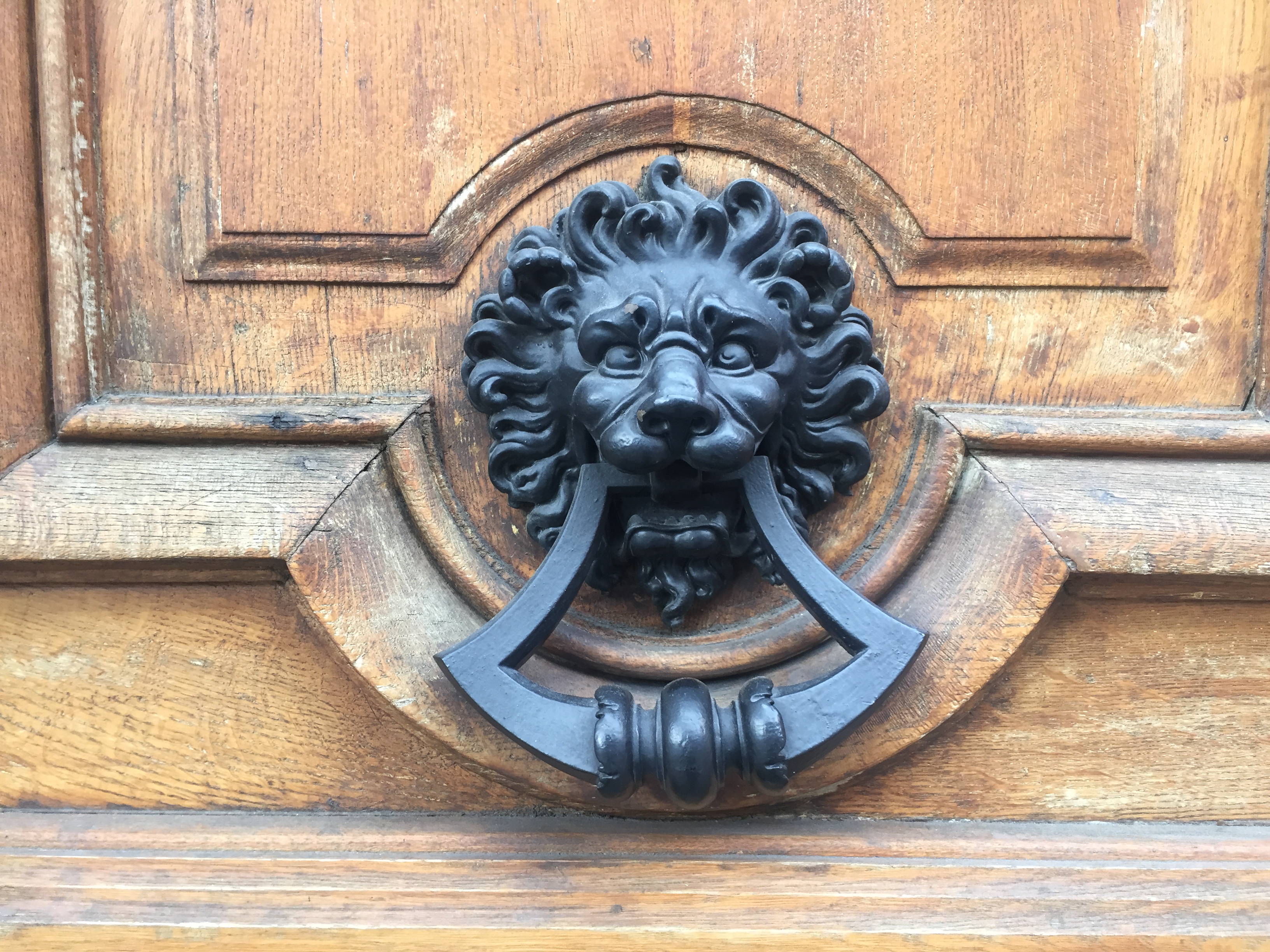 Great knockers and awesome knobs: The best of Paris doors - The Earful